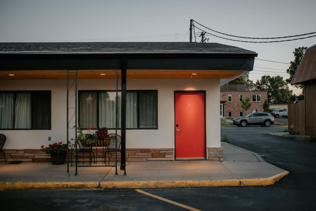 Sapphire Motel Midtown โบซแมน ภายนอก รูปภาพ