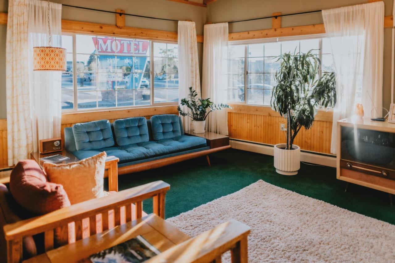 Sapphire Motel Midtown โบซแมน ภายนอก รูปภาพ