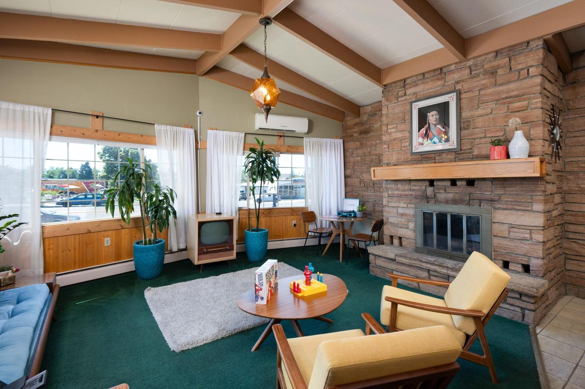 Sapphire Motel Midtown โบซแมน ภายนอก รูปภาพ